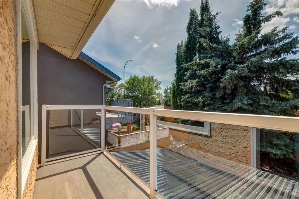 39 Canterbury Court SW