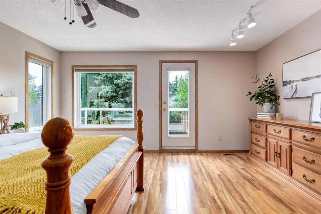 39 Canterbury Court SW