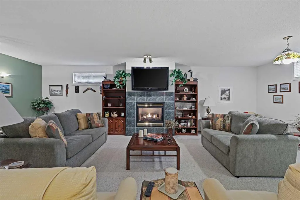 10 Douglasview Park SE