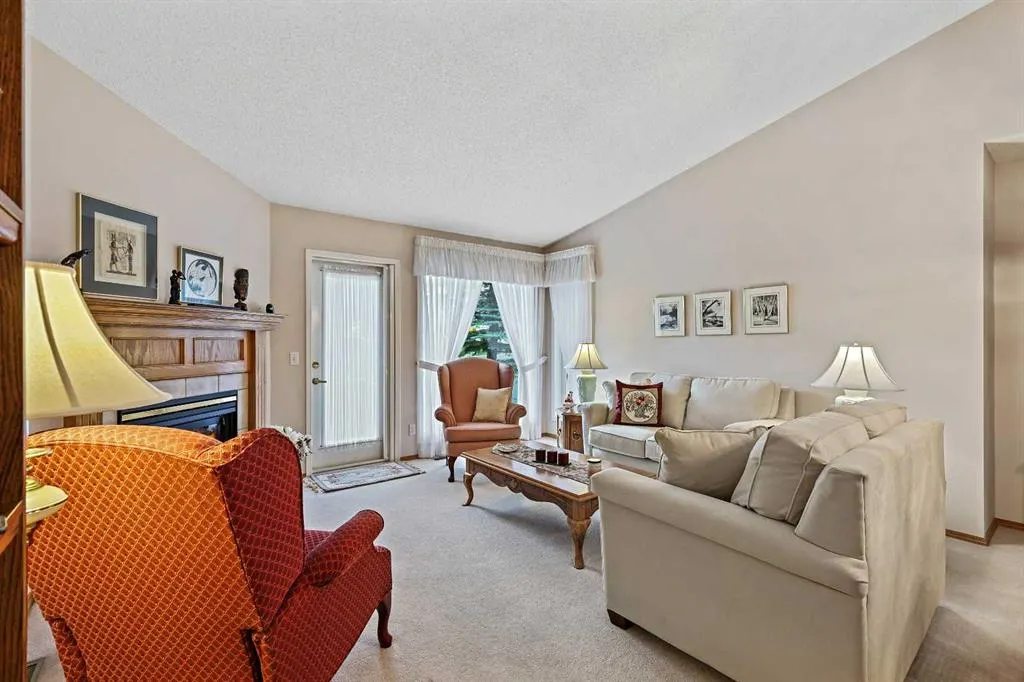 10 Douglasview Park SE