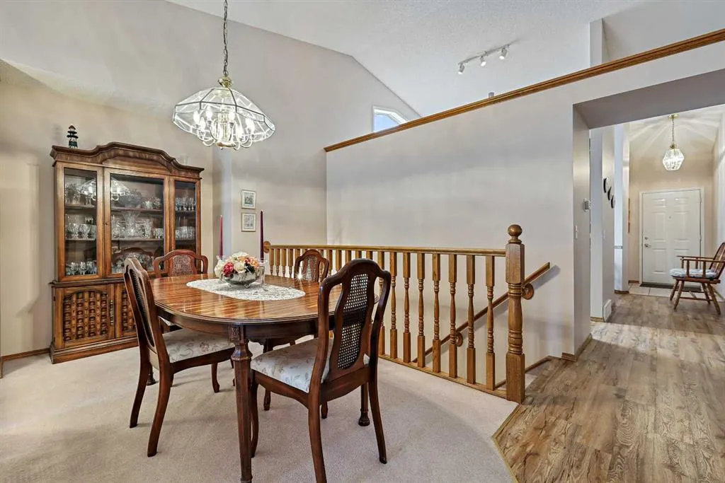 10 Douglasview Park SE