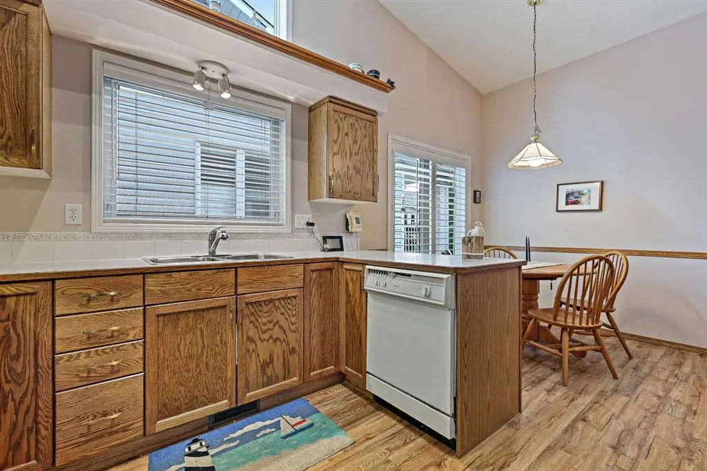 10 Douglasview Park SE