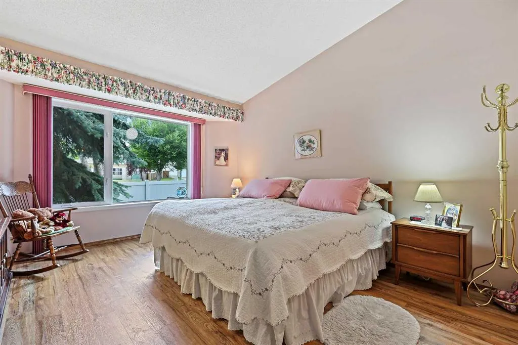 10 Douglasview Park SE