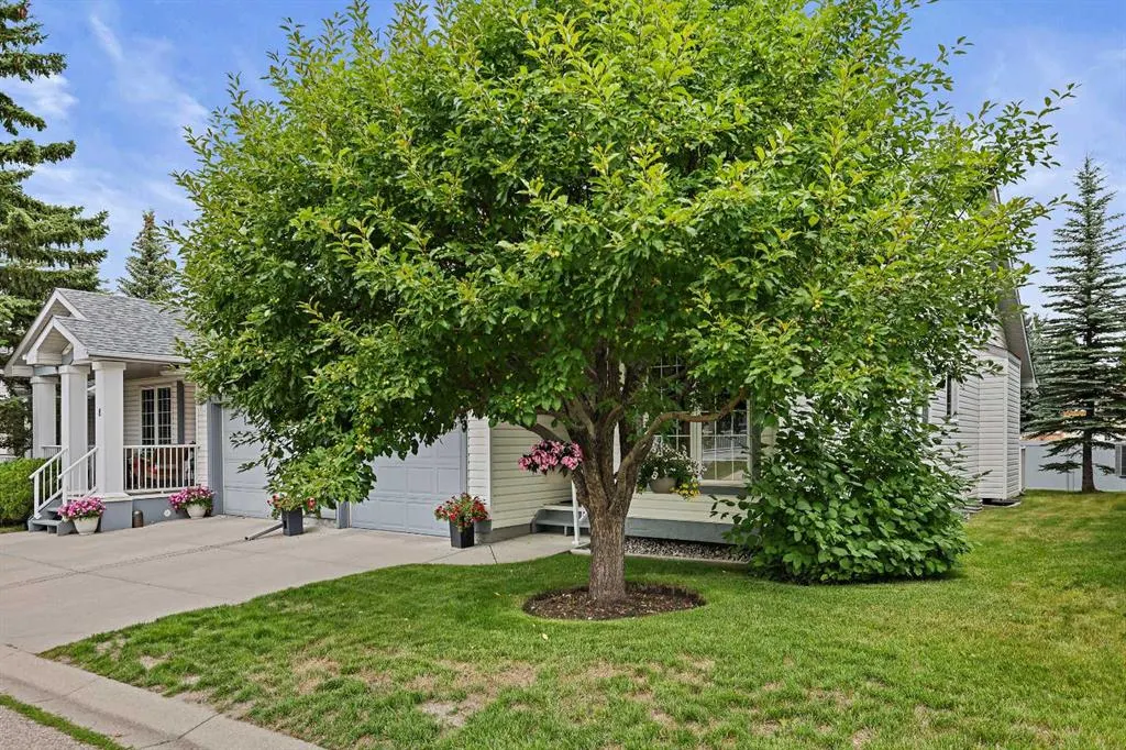 10 Douglasview Park SE