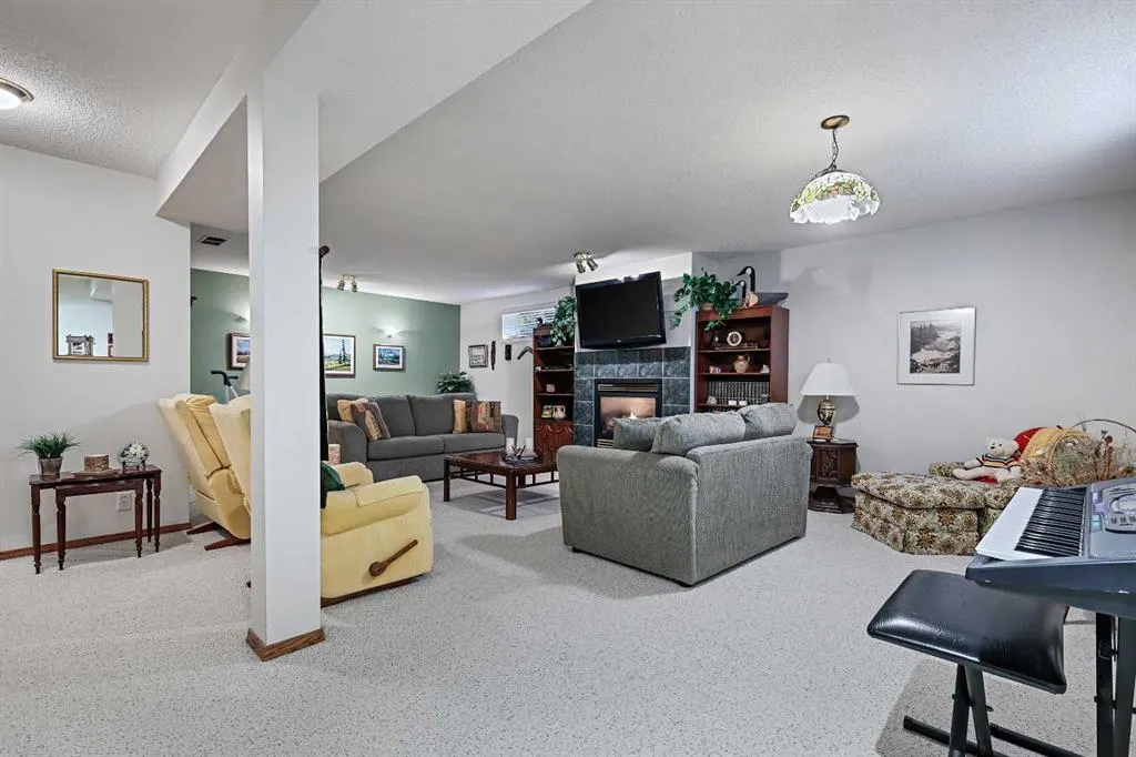 10 Douglasview Park SE