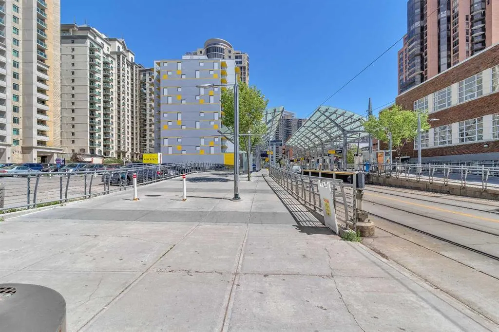 1121 6 Avenue SW, #1105