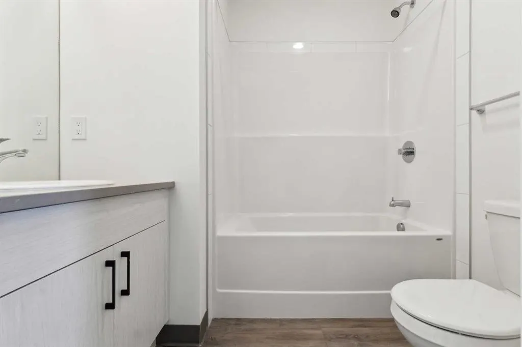 24 Rivercrest Drive, #203