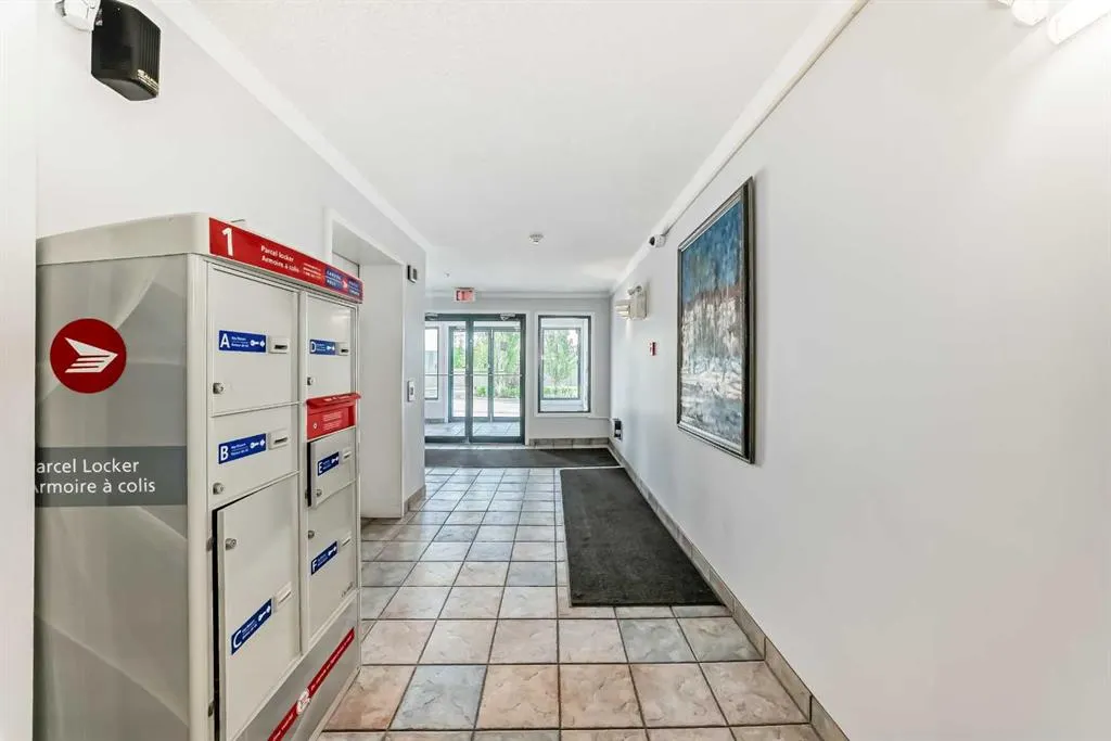 7 Harvest Gold Manor NE, #313