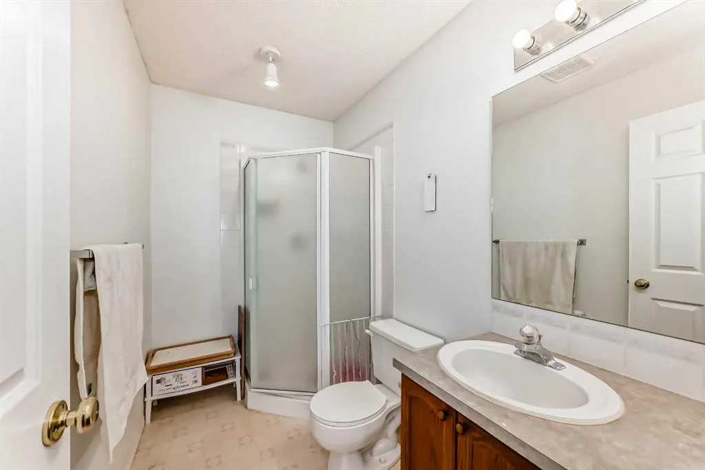 7 Harvest Gold Manor NE, #313