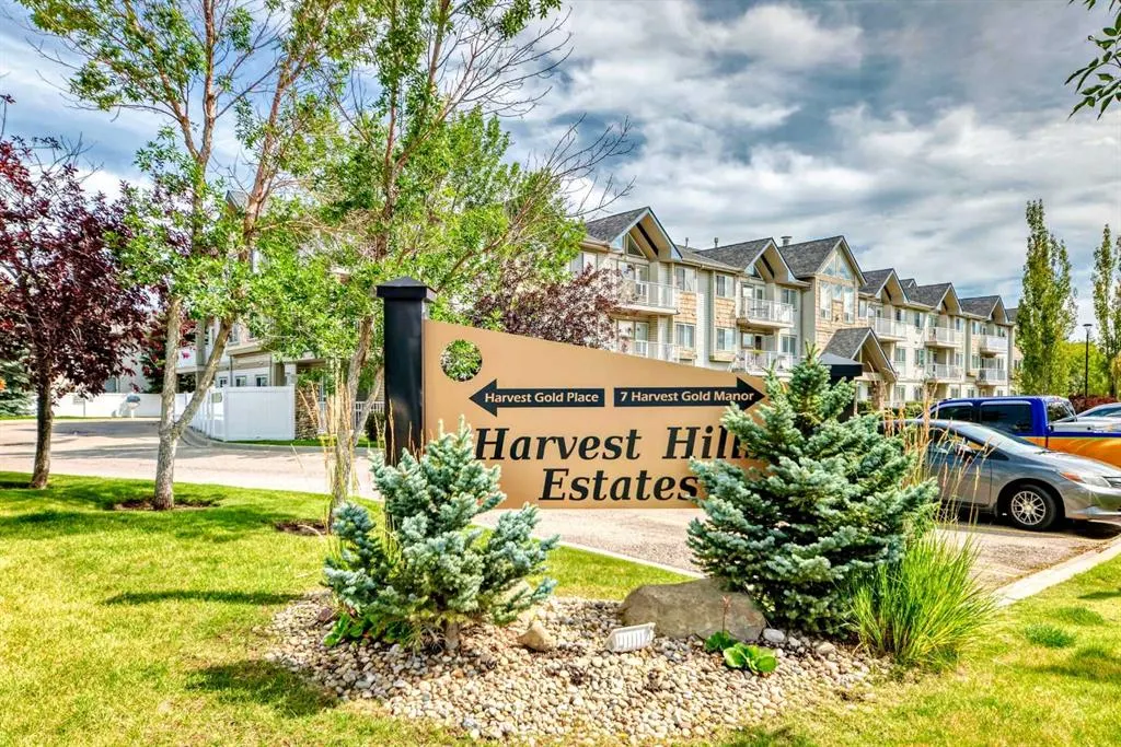 7 Harvest Gold Manor NE, #313