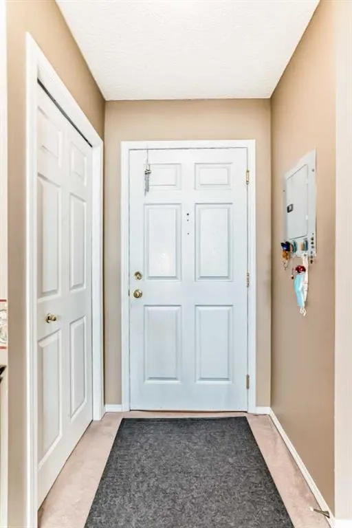 7 Harvest Gold Manor NE, #313