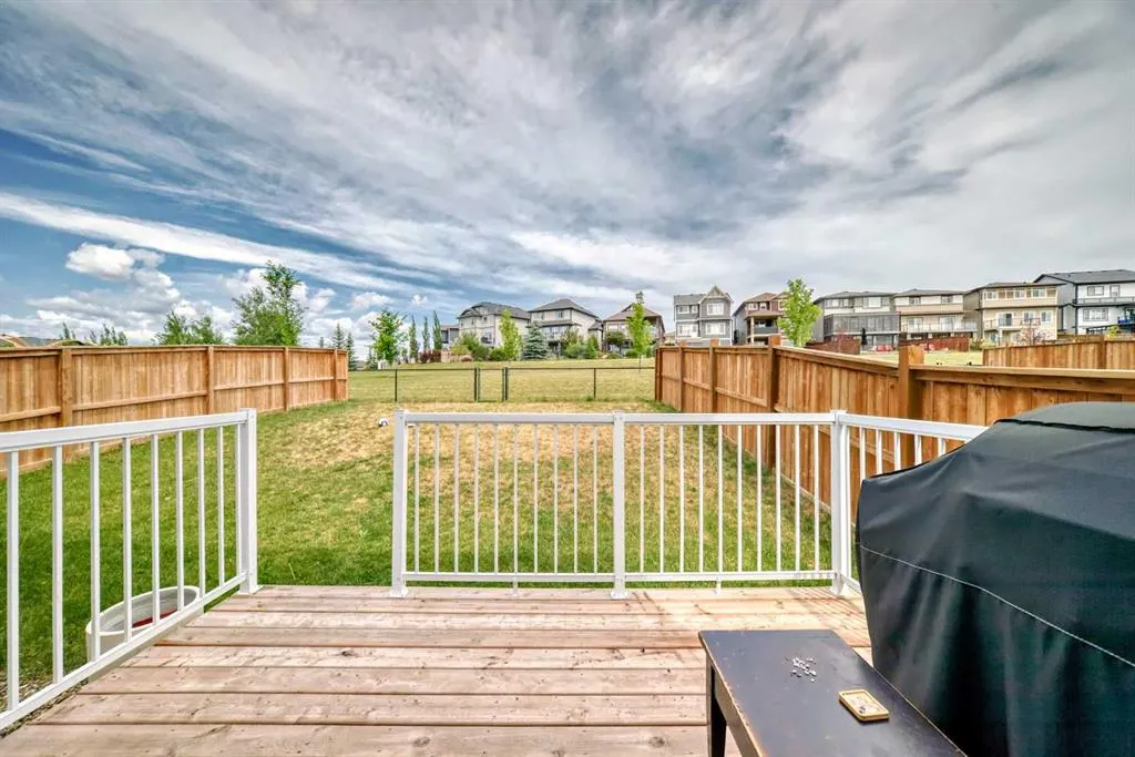 24 Hillcrest Avenue SW