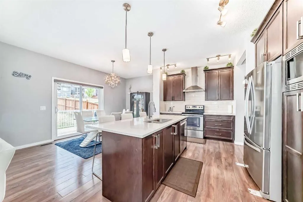 24 Hillcrest Avenue SW