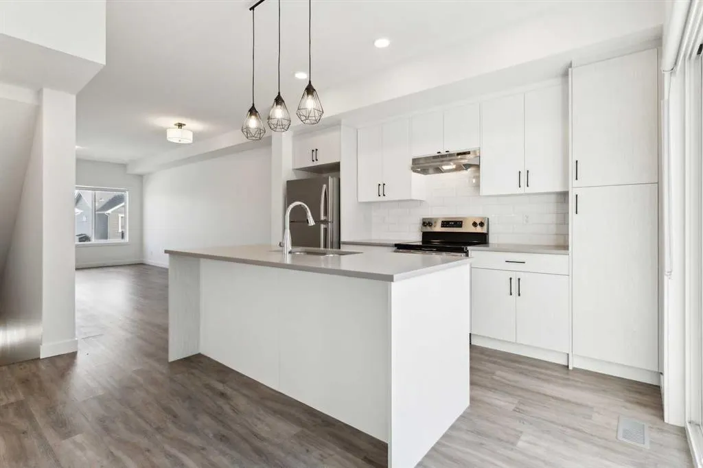24 Rivercrest Drive, #703