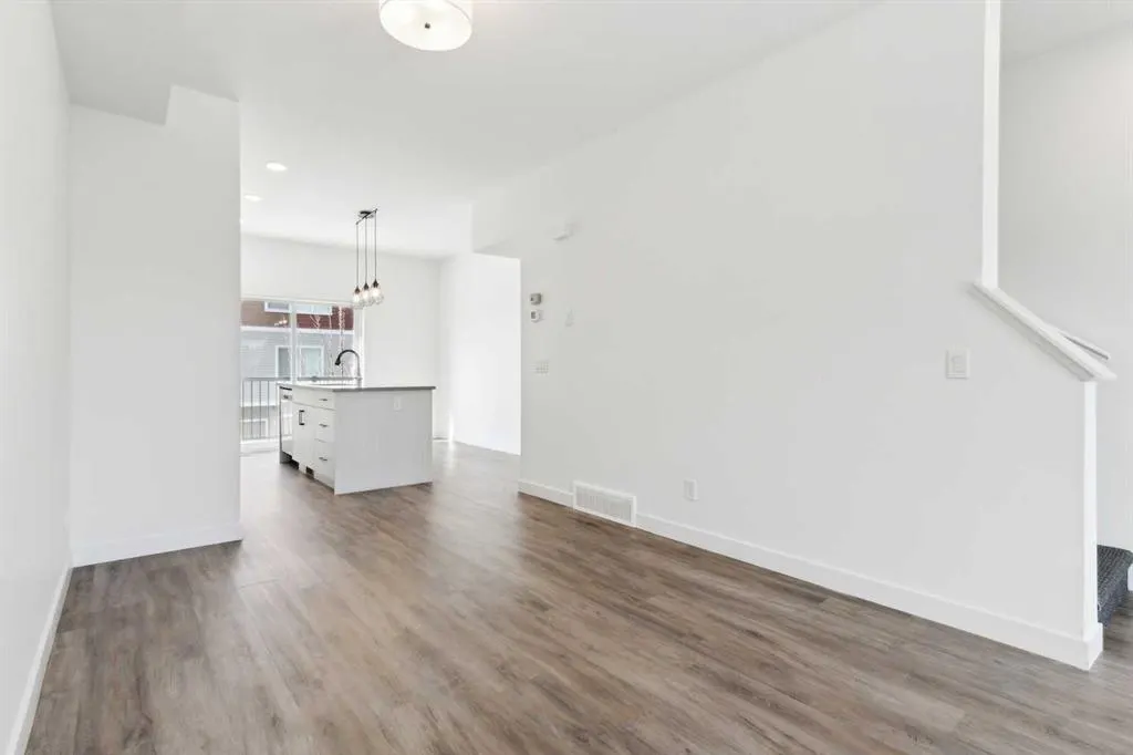24 Rivercrest Drive, #703