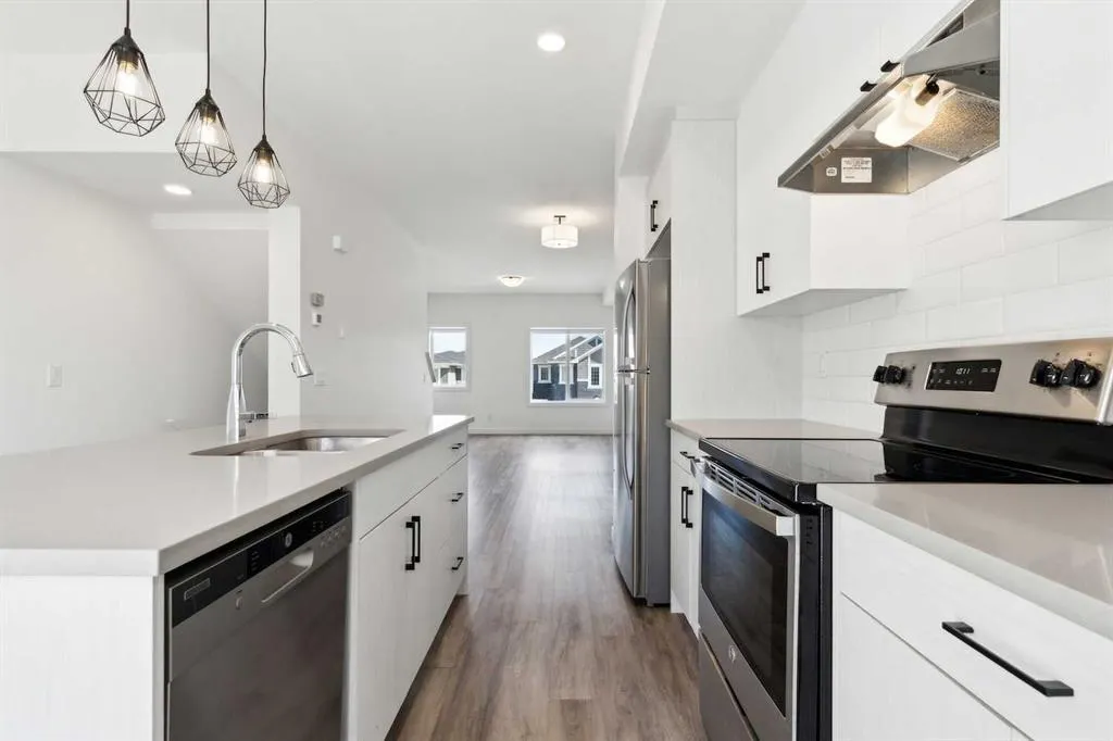 24 Rivercrest Drive, #703
