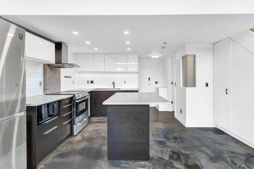 535 8 Avenue SE, #212
