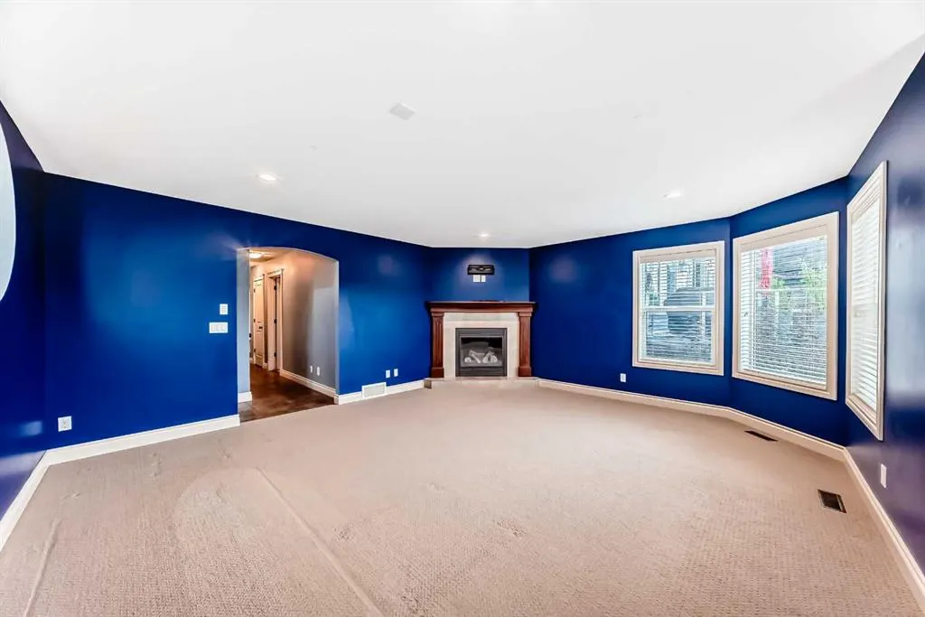 228 Kingston Way SE
