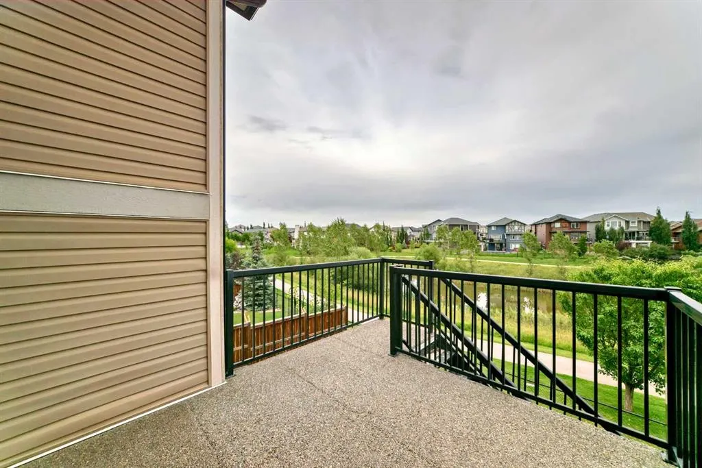 228 Kingston Way SE