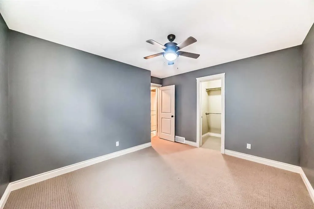 228 Kingston Way SE