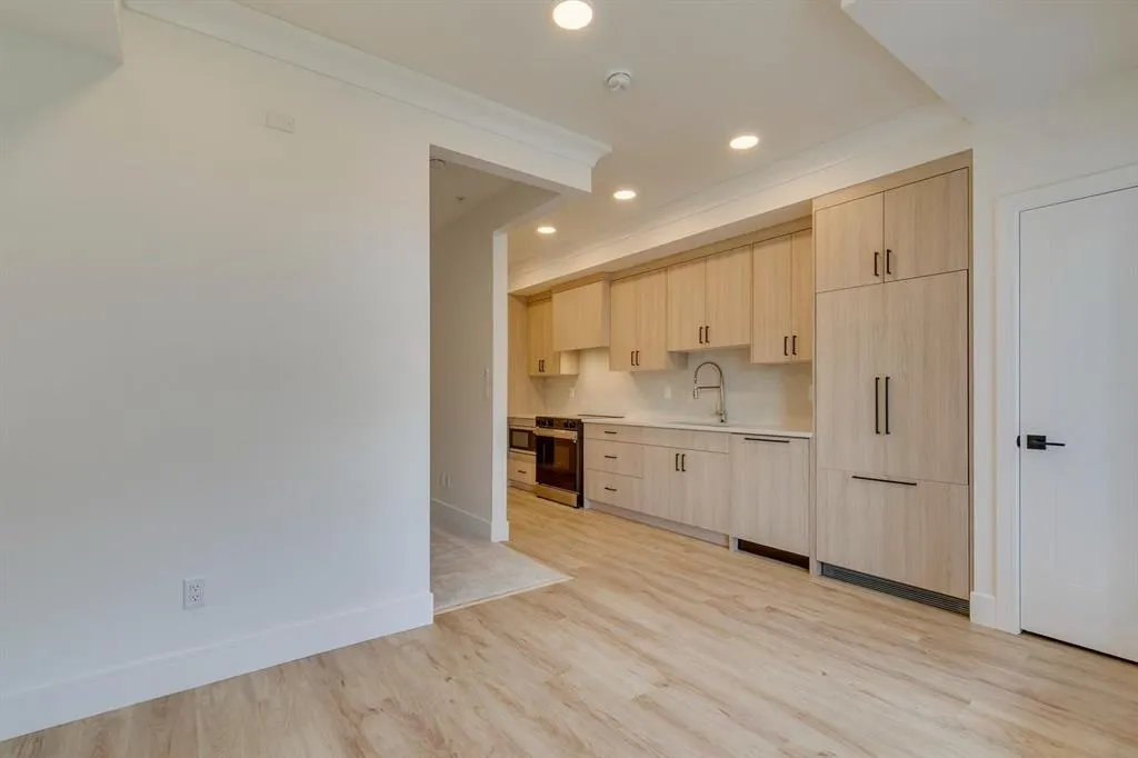 4270 Norford Avenue NW, #1314