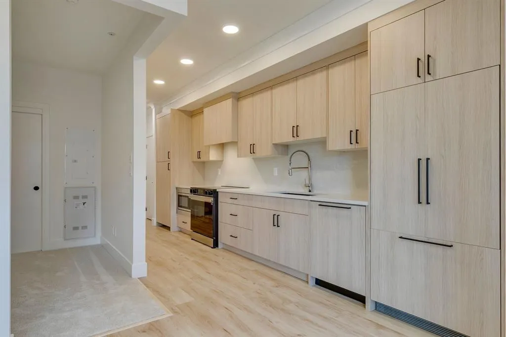 4270 Norford Avenue NW, #1314