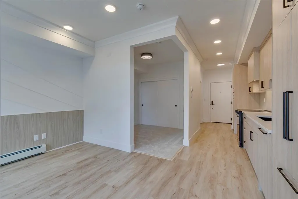 4270 Norford Avenue NW, #1314