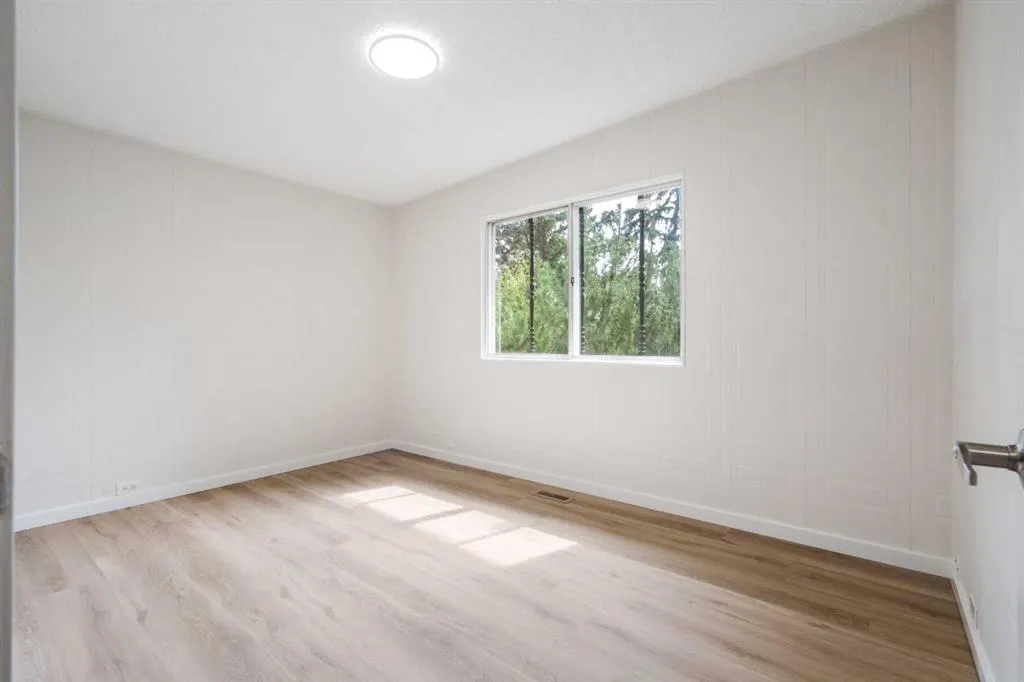 114 Dalgleish Bay NW