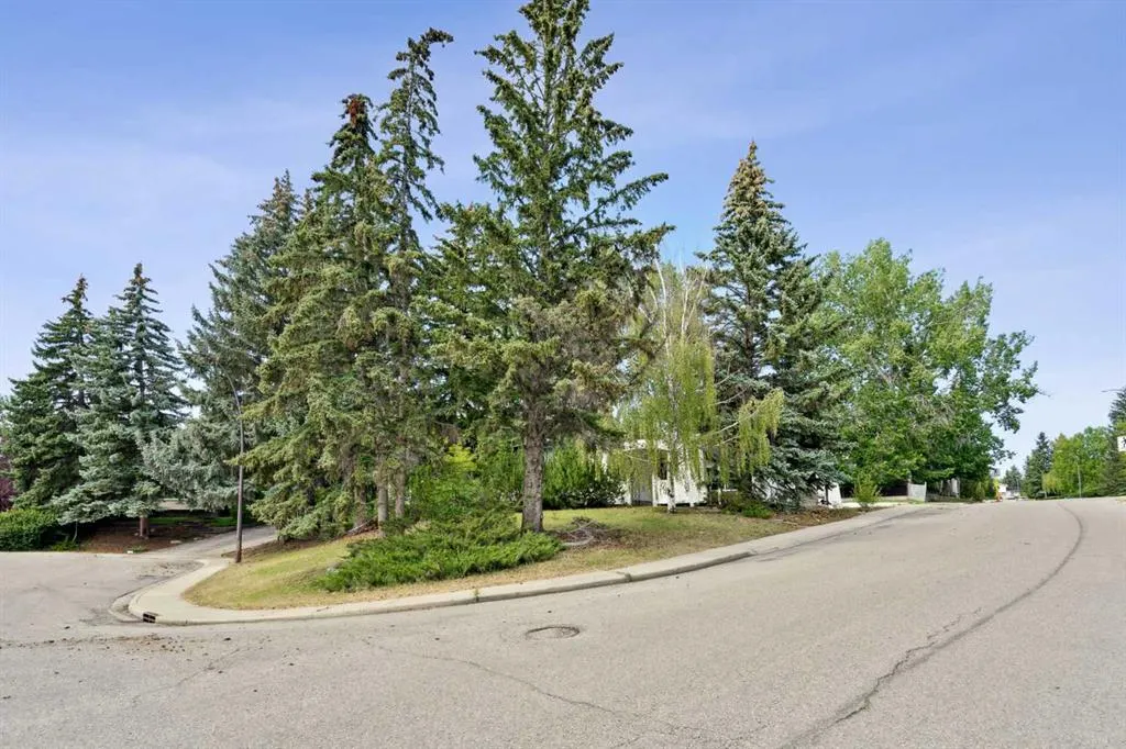 114 Dalgleish Bay NW