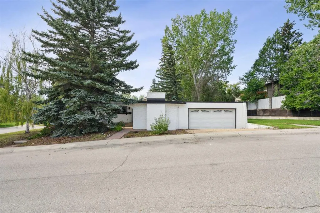 114 Dalgleish Bay NW