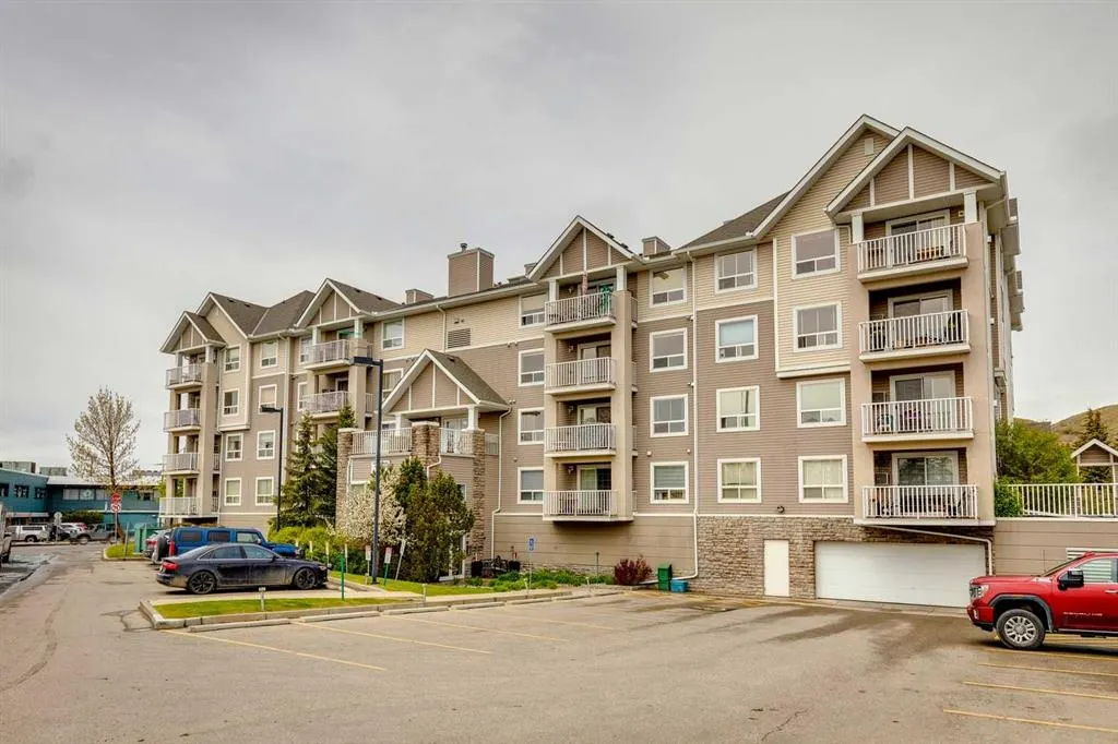 128 Centre Avenue, #301