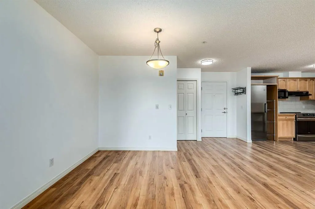 128 Centre Avenue, #301