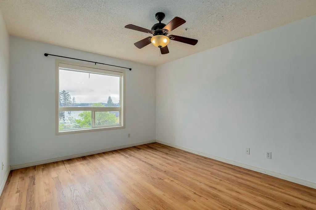128 Centre Avenue, #301