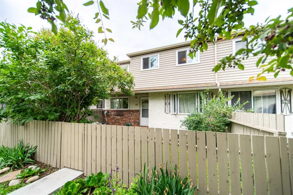 203 Lynnview Road SE, #47N