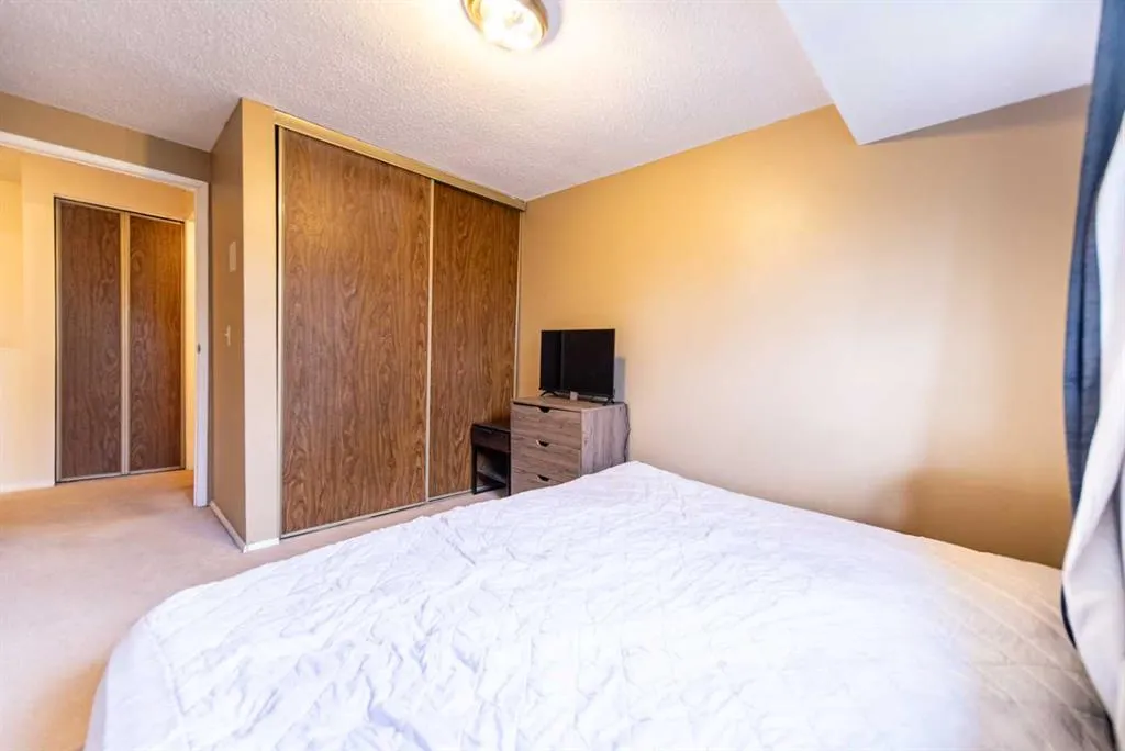 203 Lynnview Road SE, #47N