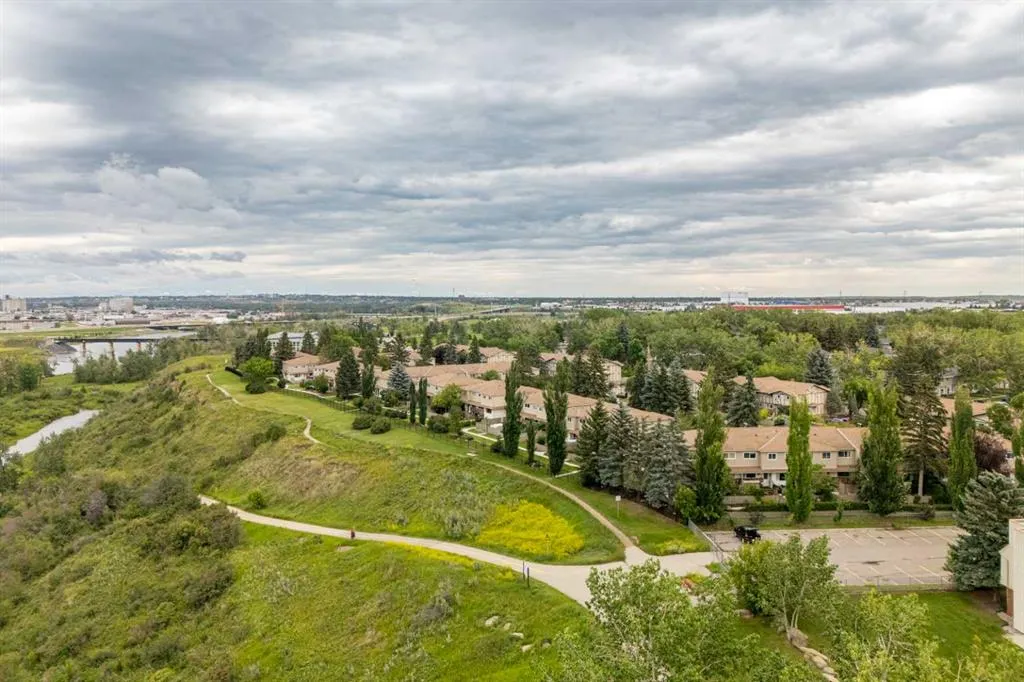 203 Lynnview Road SE, #47N