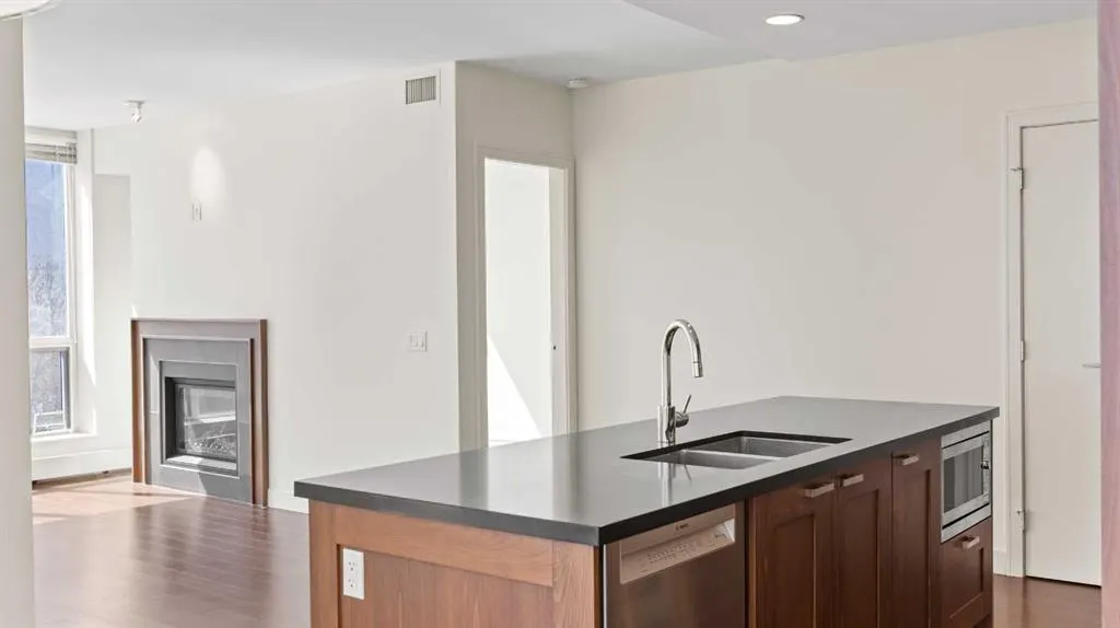 222 Riverfront Avenue SW, #319