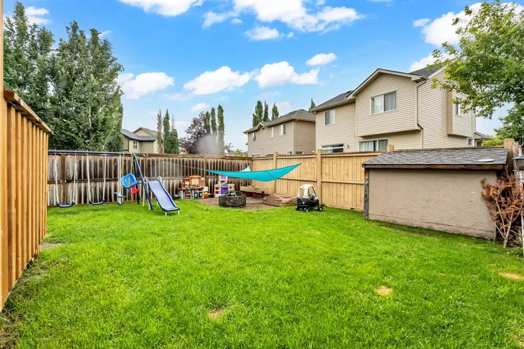 611 Monteith Drive SE