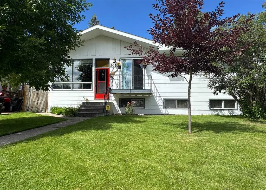 5040 58 Street Close