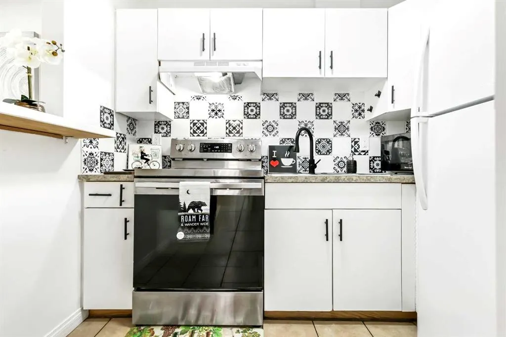 1712 38 Street SE, #103