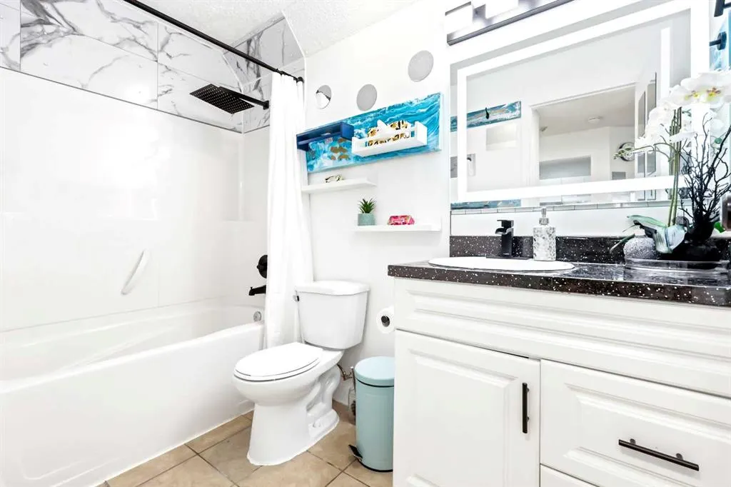 1712 38 Street SE, #103