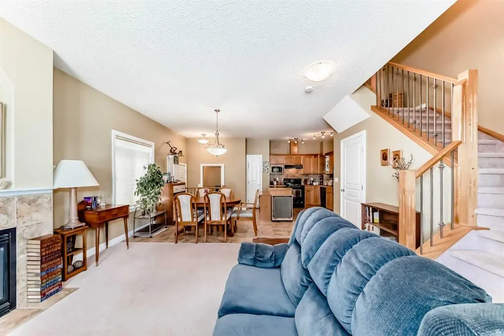 121A 5 Avenue