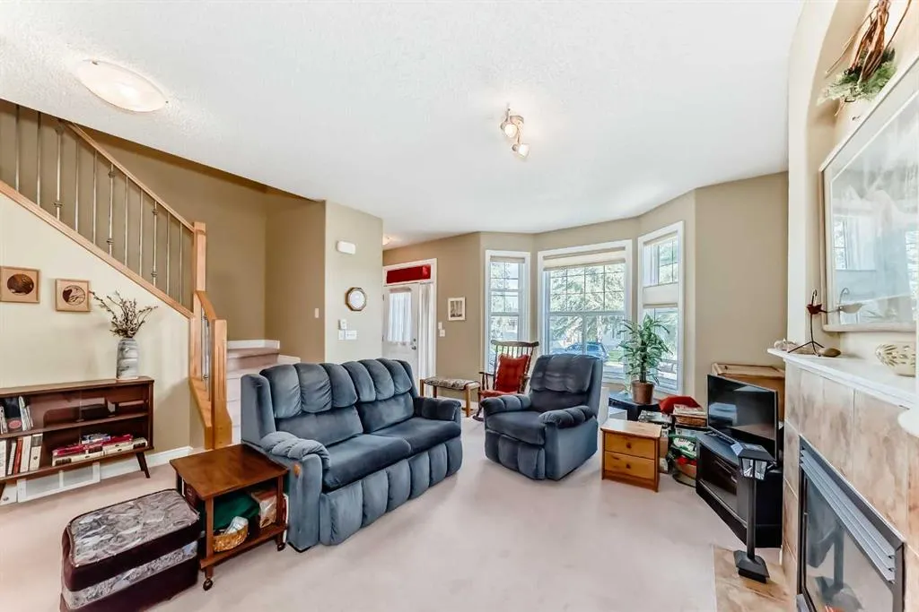 121A 5 Avenue