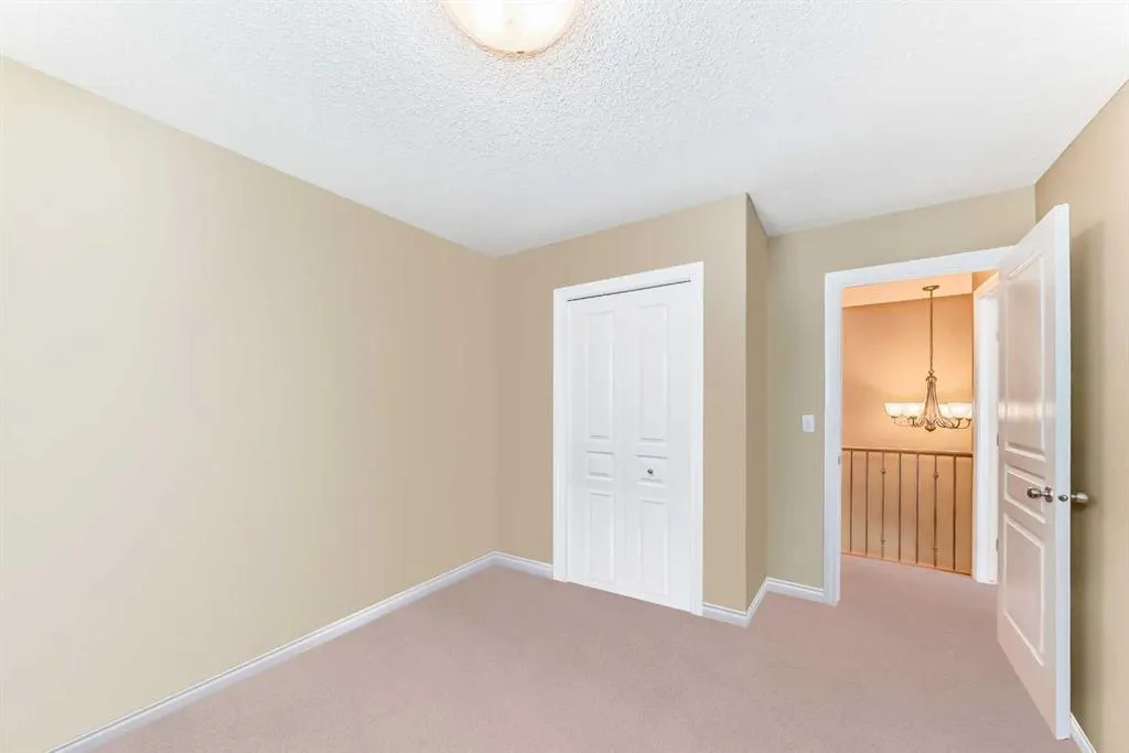 121A 5 Avenue