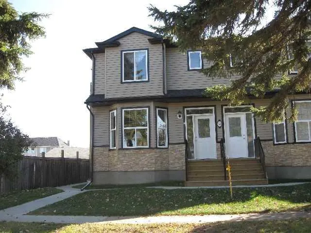 121A 5 Avenue