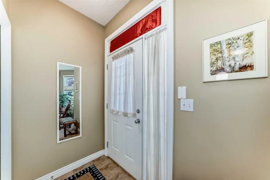 121A 5 Avenue