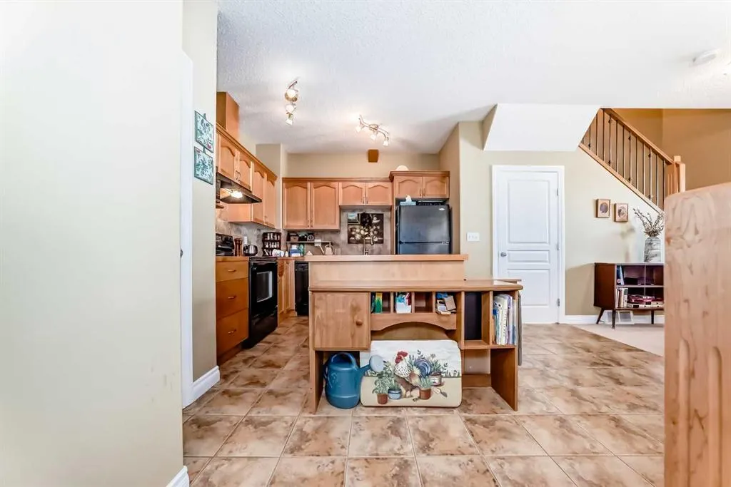 121A 5 Avenue