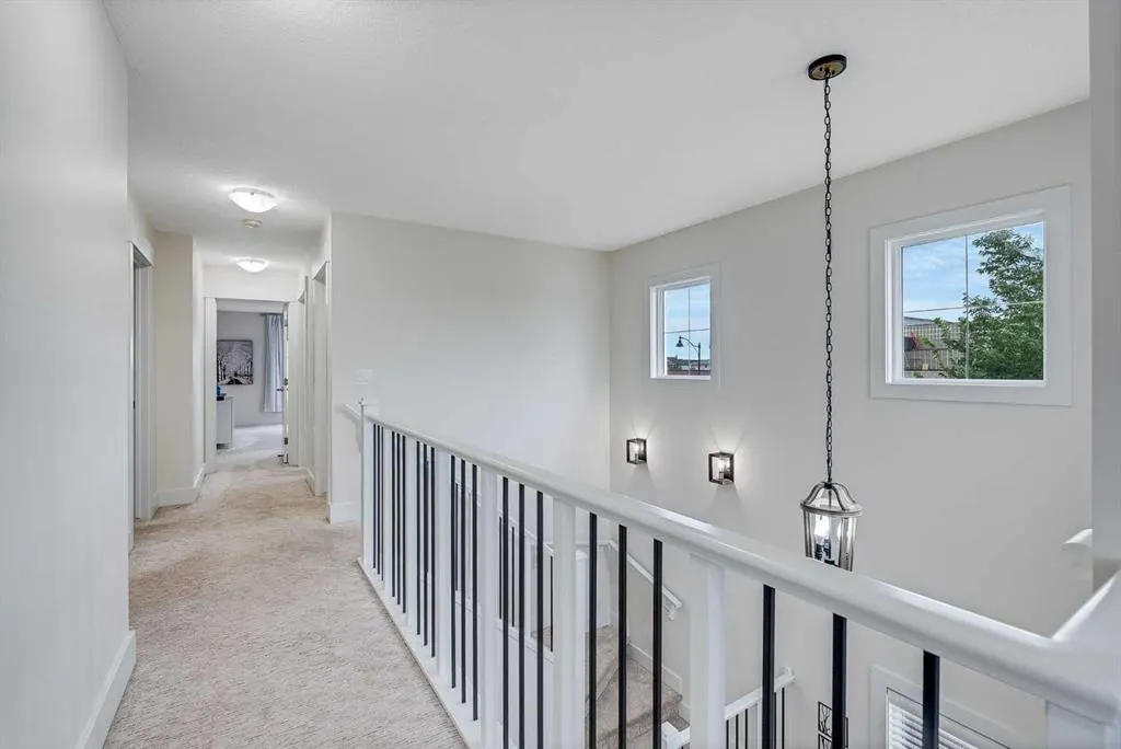 4 Legacy Court SE