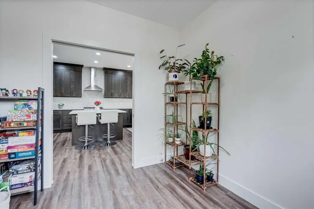 4 Legacy Court SE
