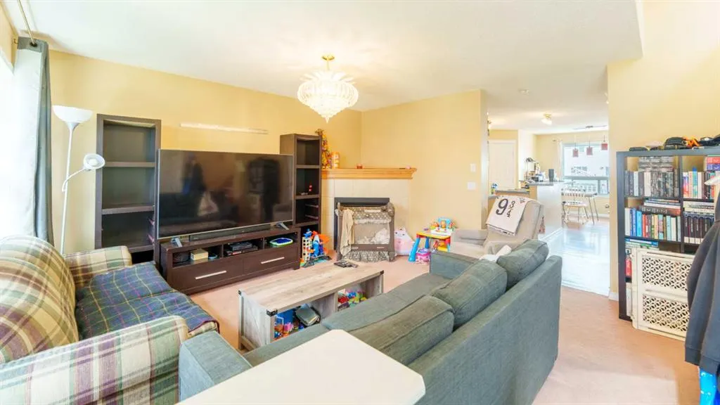 177 Everglen Way SW